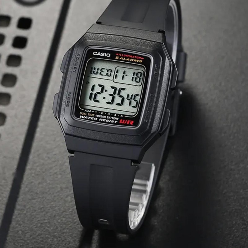 Мужские часы Casio F-201WA-1A — электронная модель с календарем и подсветкой
