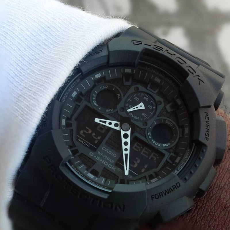 Мужские часы Casio G-SHOCK GA-100-1A1 – противоударные спортивные часы с водозащитой 20 ATM