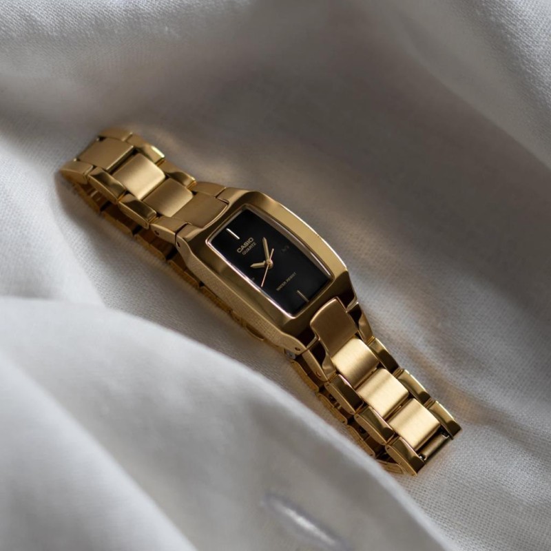 Жіночий годинник Casio LTP-1165N-1C — класична модель у золотистому кольорі з мінеральним склом