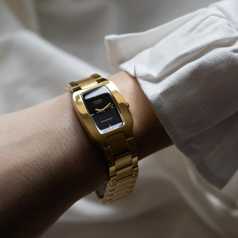 Жіночий годинник Casio LTP-1165N-1C — класична модель у золотистому кольорі з мінеральним склом