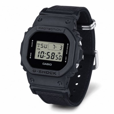 Чоловічий годинник Casio G-SHOCK DW-5600BCE-1