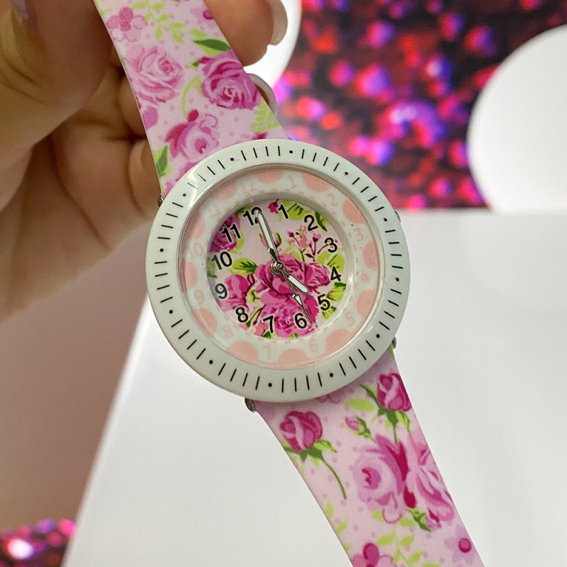 Детские часы Better 009 Roses White-Pink с кварцевым механизмом и силиконовым ремешком