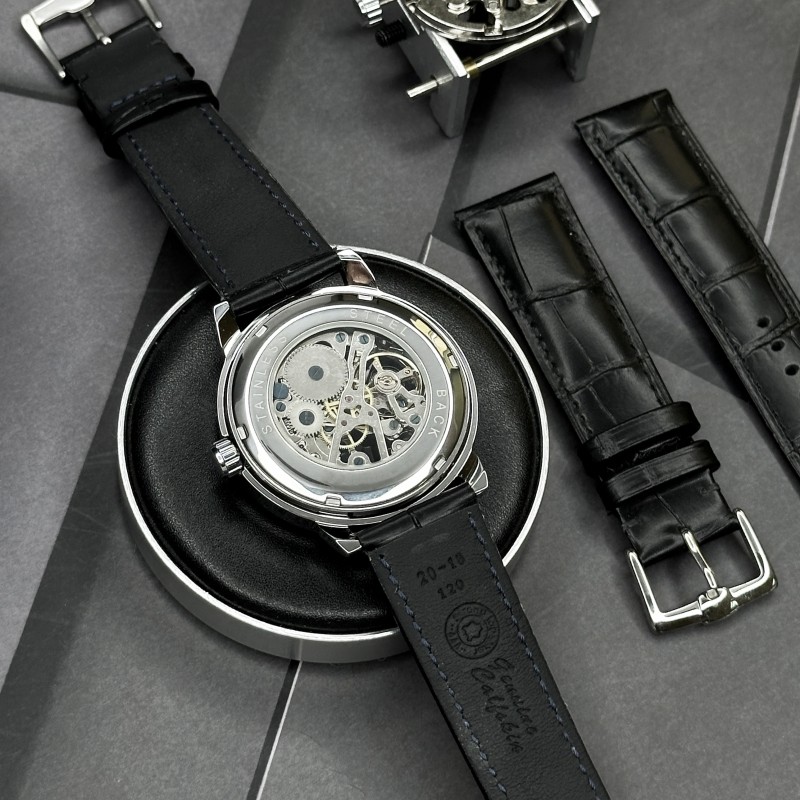 Мужские механические часы Awarder 022 Киев II Silver-Black с серебристым корпусом и кожаным ремешком